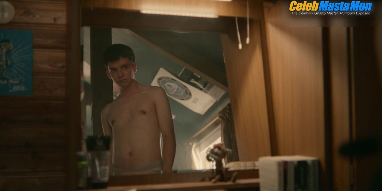 Asa Butterfield Shirtless Scene In Sex Education - Photo 1 of 5 photo 5