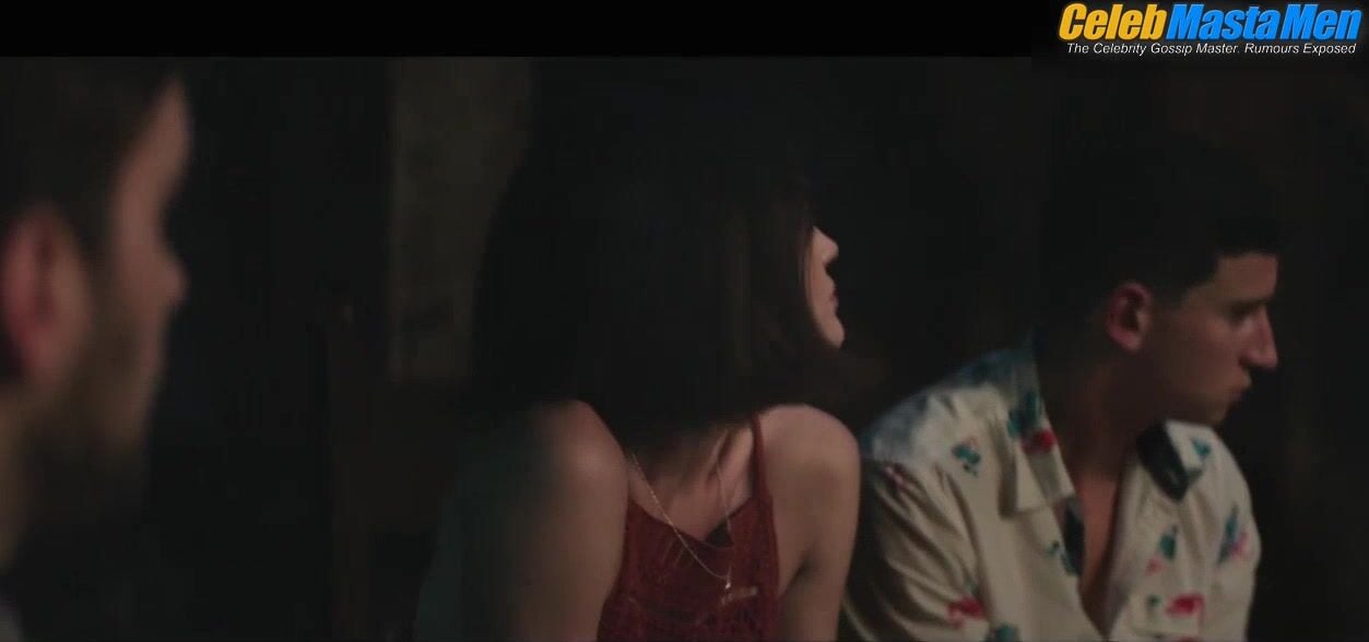 Tyler Posey Body Double, Booty Scene From Truth Or Dare - Photo 2 of 5 photo 1