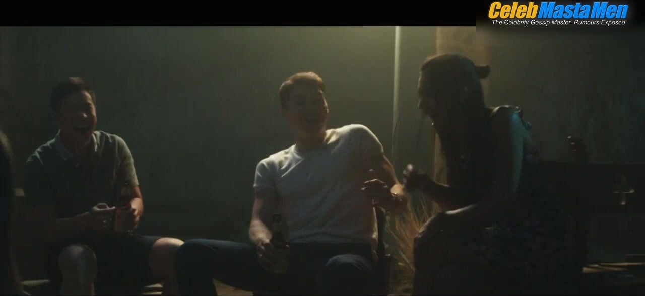Tyler Posey Body Double, Booty Scene From Truth Or Dare - Photo 2 of 5 photo 4