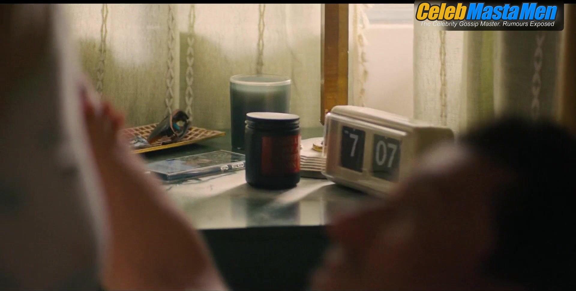Josh Hutcherson Shirtless, Straight Sex Scene From I Love La - Photo 1 of 5 photo 4