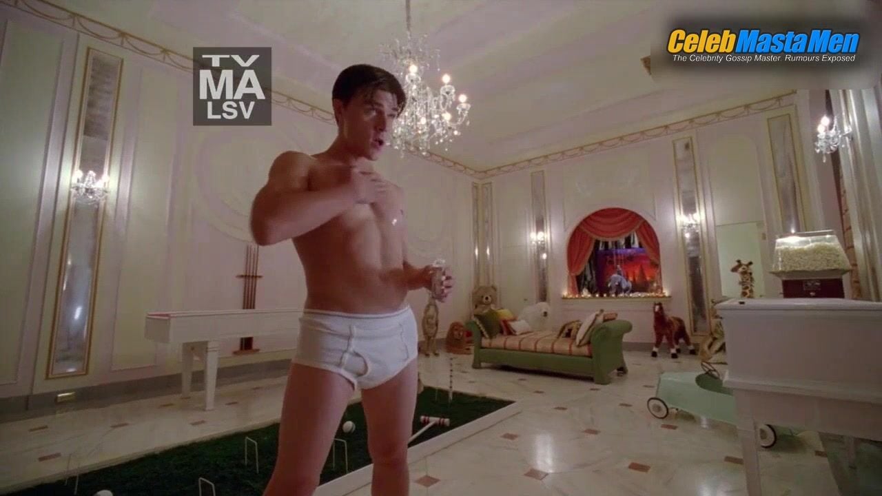 Finn Wittrock ’s Bulge And Sexy Scene In American - Photo 1 of 5 photo 2