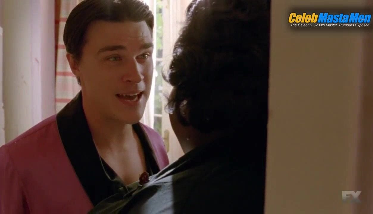 Finn Wittrock ’s Shirtless, Sexy Scene From American - Photo 2 of 5 photo 1