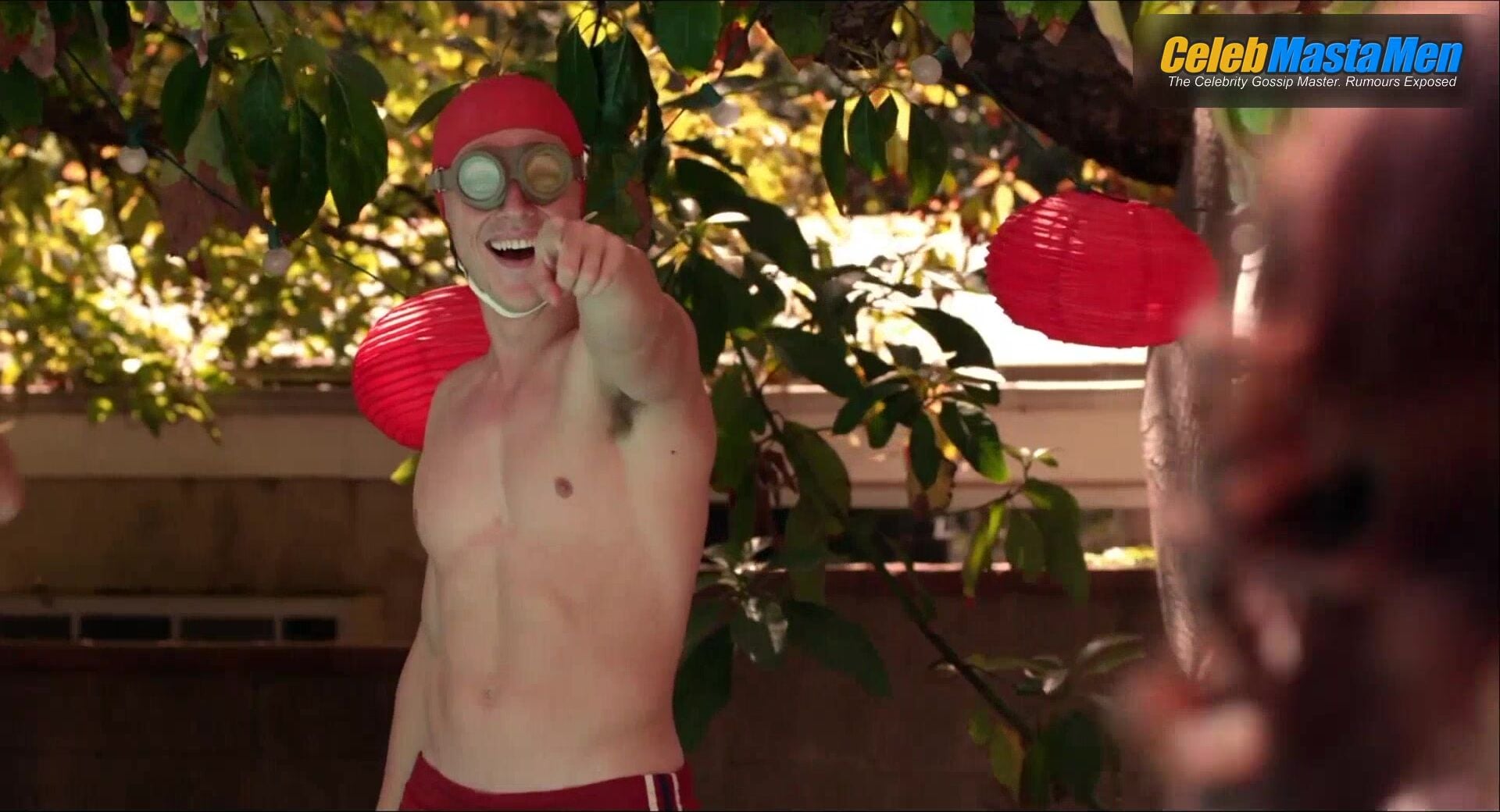 Finn Wittrock ’s Shirtless Scene From The Submarine - Photo 1 of 5