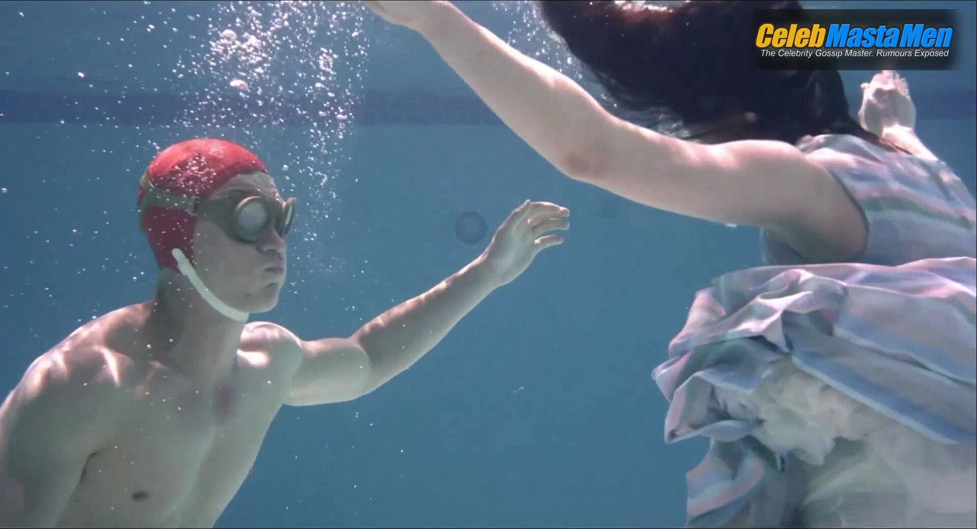 Finn Wittrock ’s Shirtless Scene From The Submarine - Photo 1 of 5 photo 4
