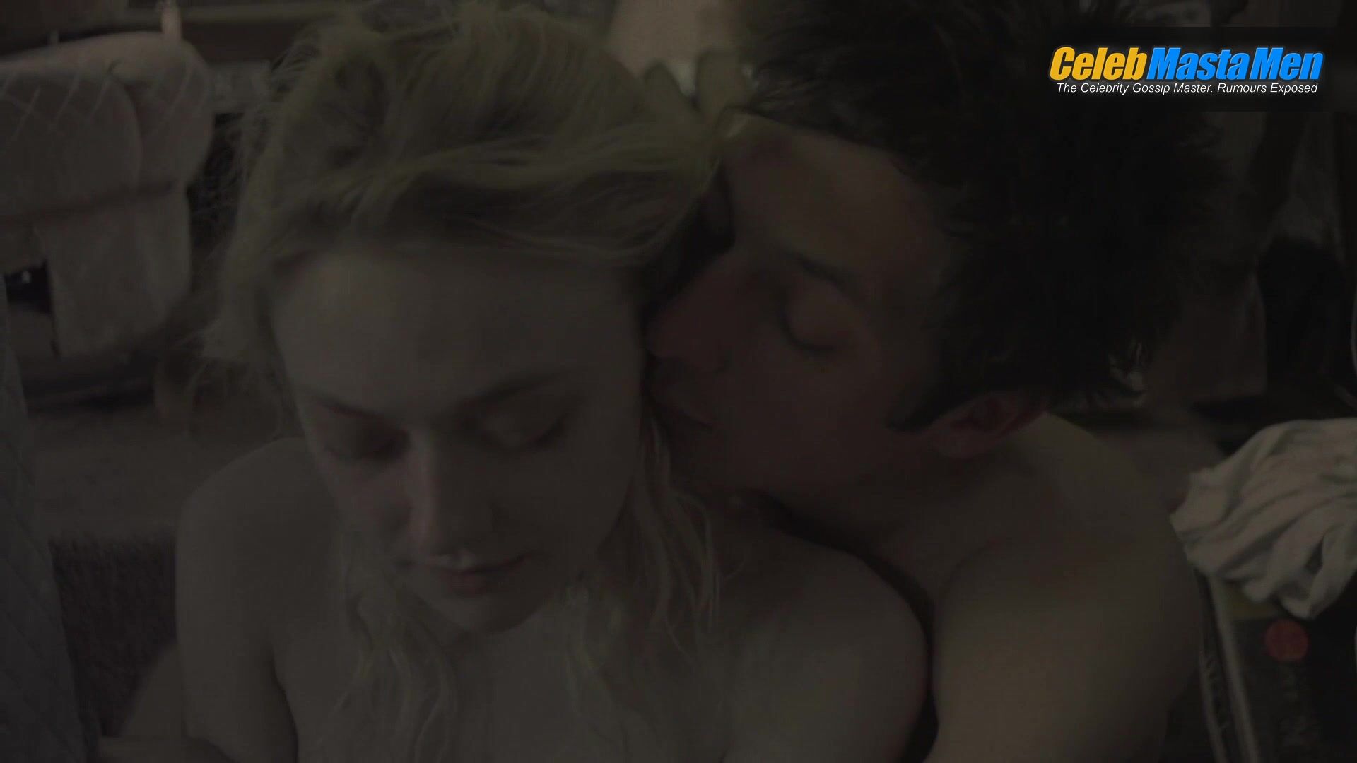 Jeremy Allen White Shirtless, Straight Scene From Viena And The - Photo 1 of 5 photo 5