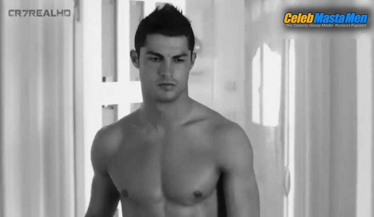 Cristiano Ronaldo Hot Scene From Housekeeping - Photo 3 of 5 photo 1