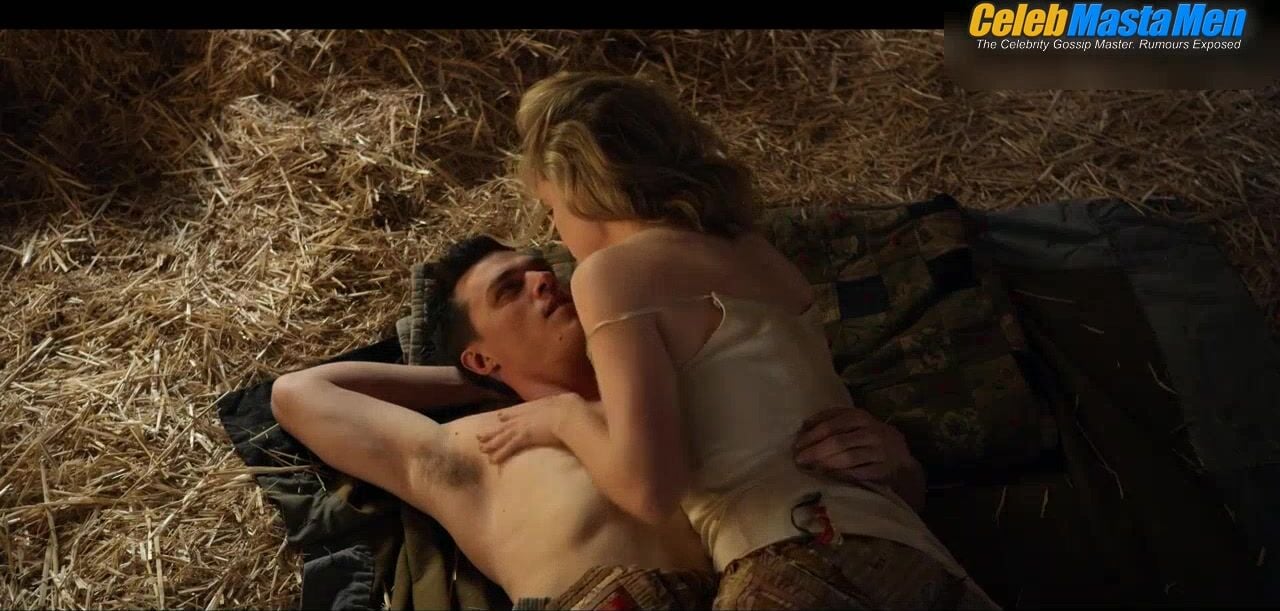 Finn Wittrock ’s Shirtless Scene From Ratched - Photo 2 of 5