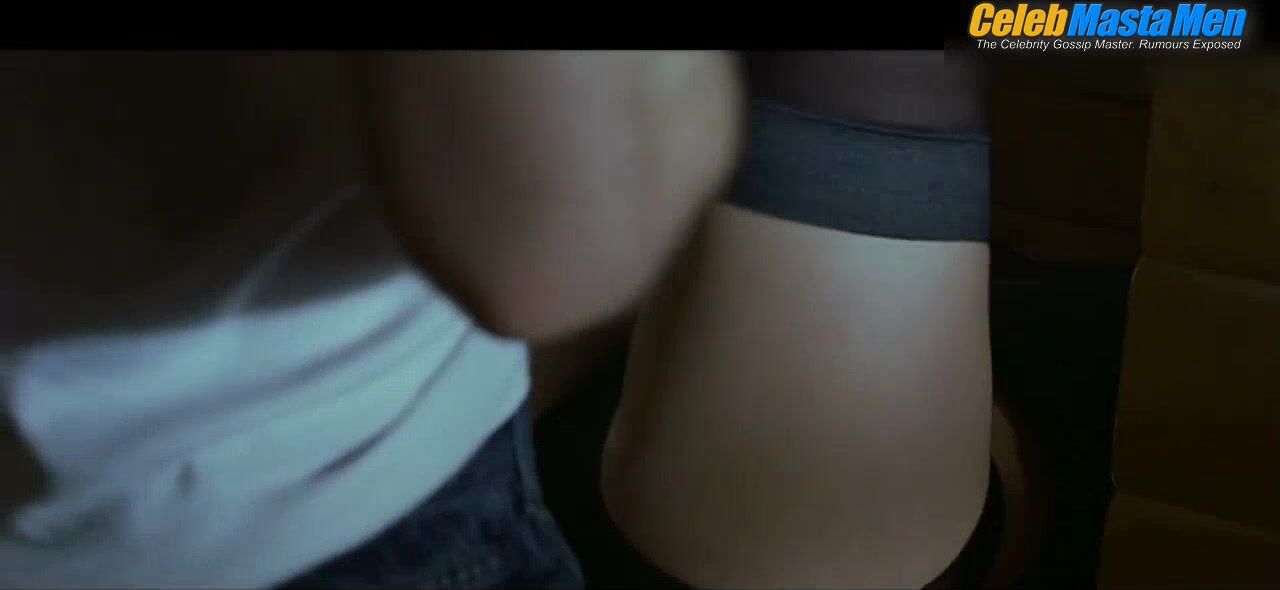 Ben Affleck Shirtless, Straight Sex Scene From Reindeer - Photo 5 of 5 photo 1