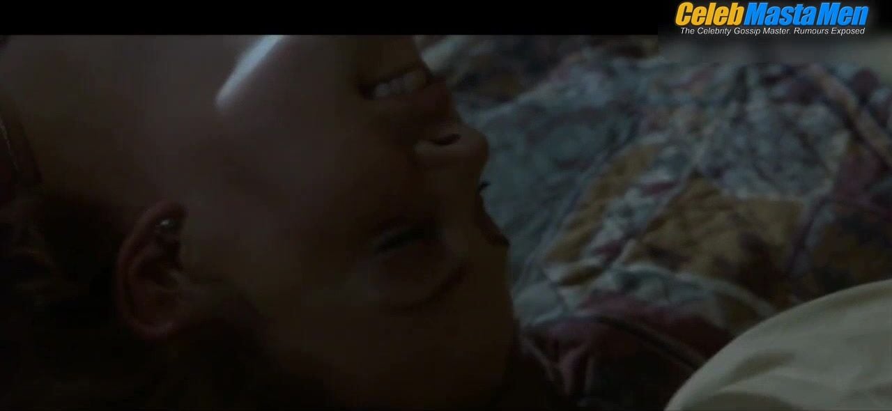 Ben Affleck Shirtless, Straight Sex Scene From Reindeer - Photo 5 of 5 photo 4