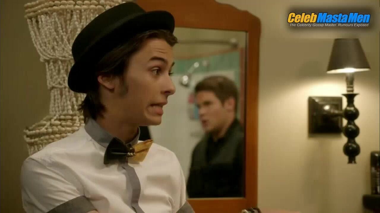 Adam Devine ’s Sexy Scene From Workaholics - Photo 2 of 5 photo 5
