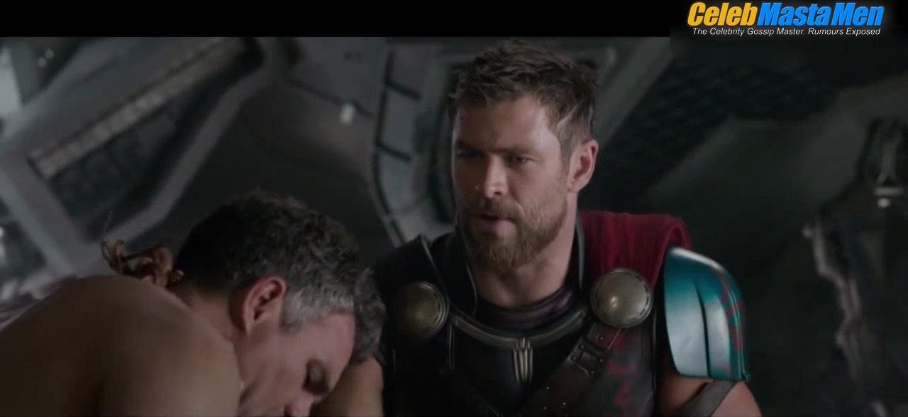 Mark Ruffalo ’s Sexy Scene From Thor Ragnarok - Photo 2 of 5