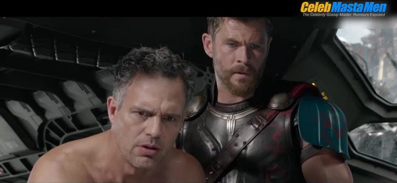 Mark Ruffalo ’s Sexy Scene From Thor Ragnarok - Photo 2 of 5 photo 4