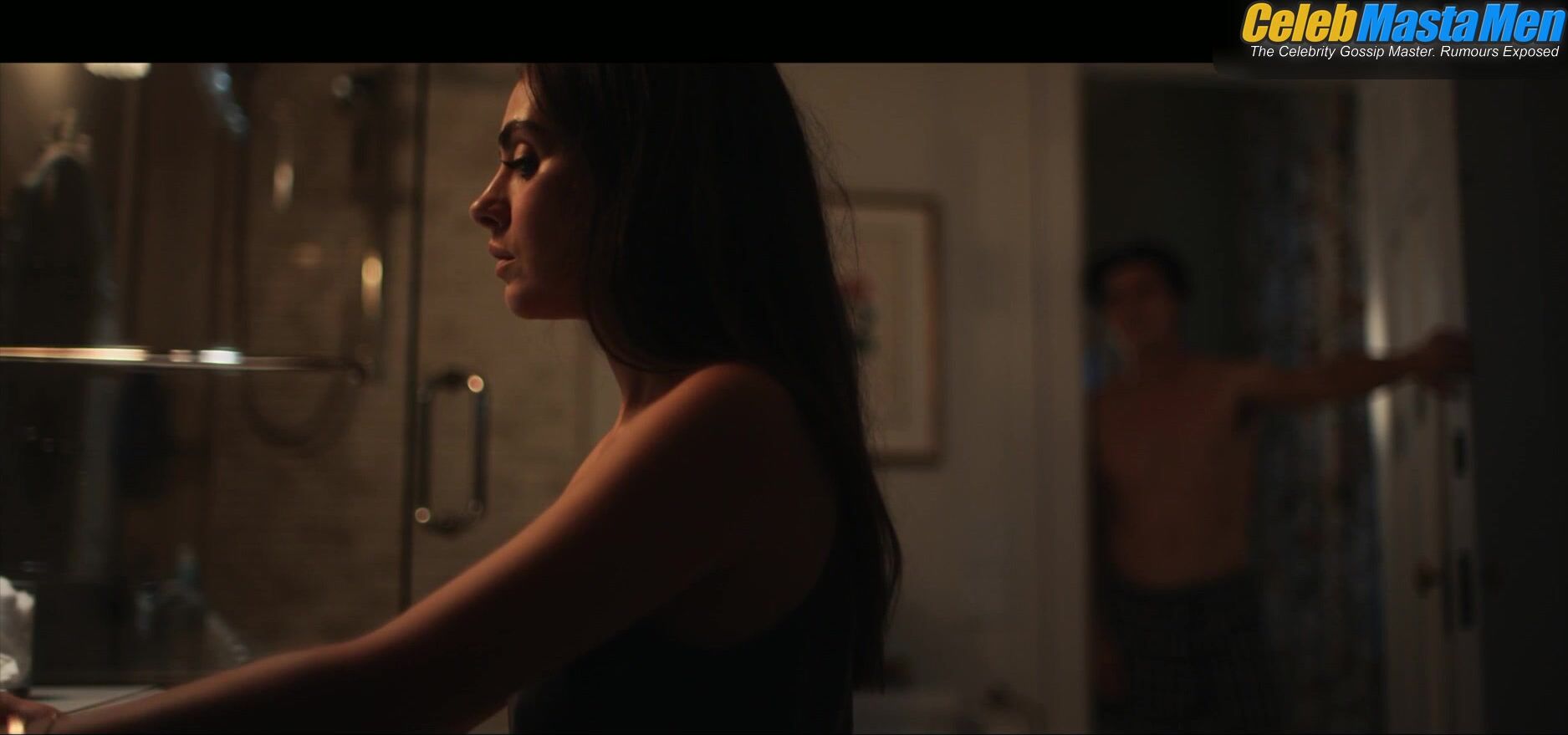 Finn Wittrock ’s Shirtless, Straight Sex Scene In - Photo 1 of 5