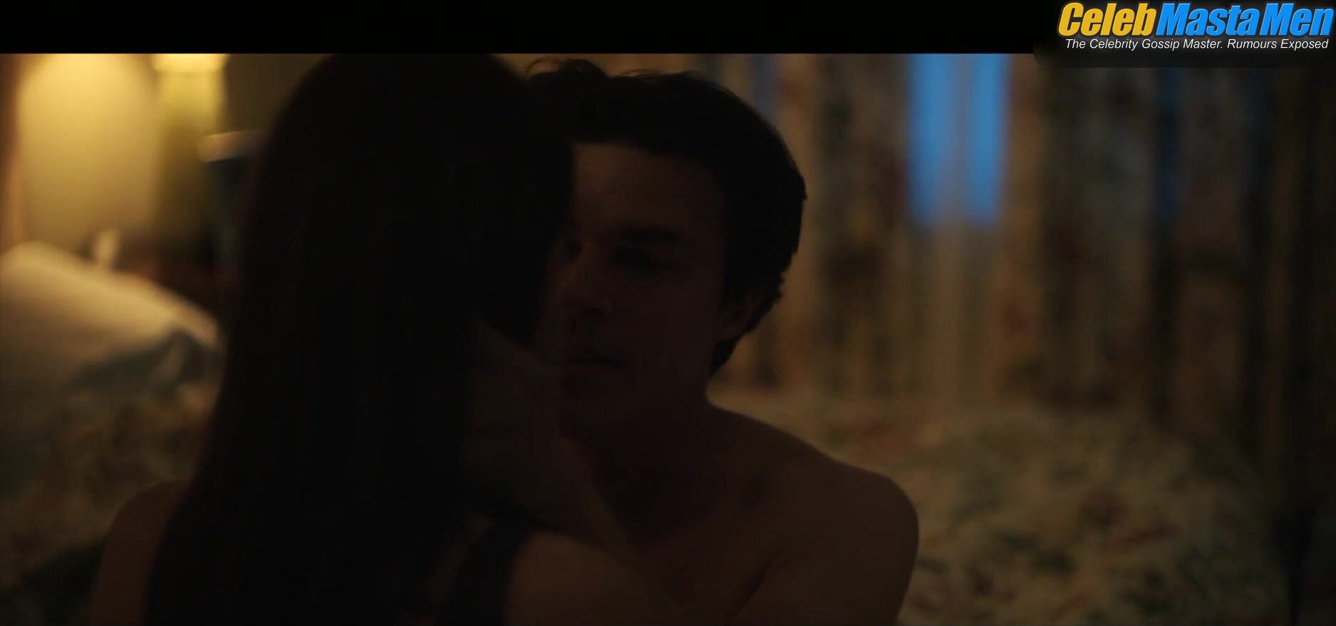 Finn Wittrock ’s Shirtless, Straight Sex Scene In - Photo 1 of 5 photo 4