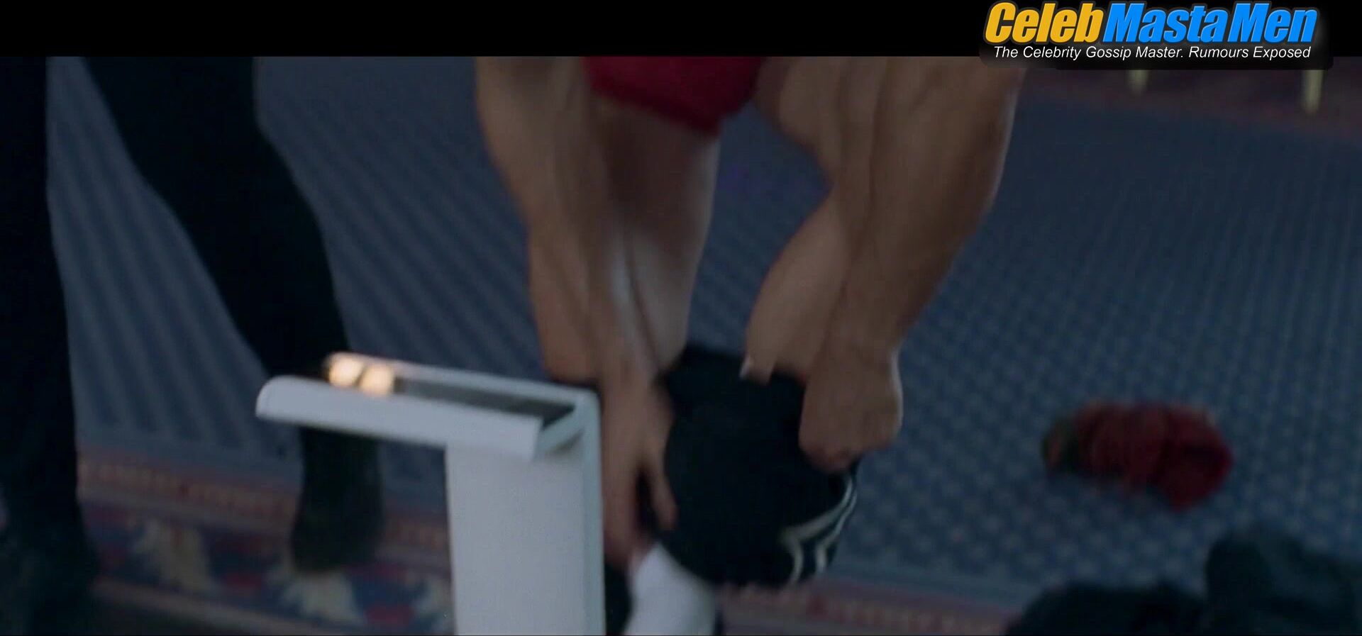 Orlando Bloom Shirtless And Bulge Scene In The Cut - Photo 1 of 5