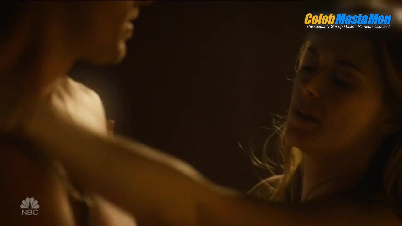Justin Hartley Sexy Scene In This Is Us - Photo 2 of 5 photo 5
