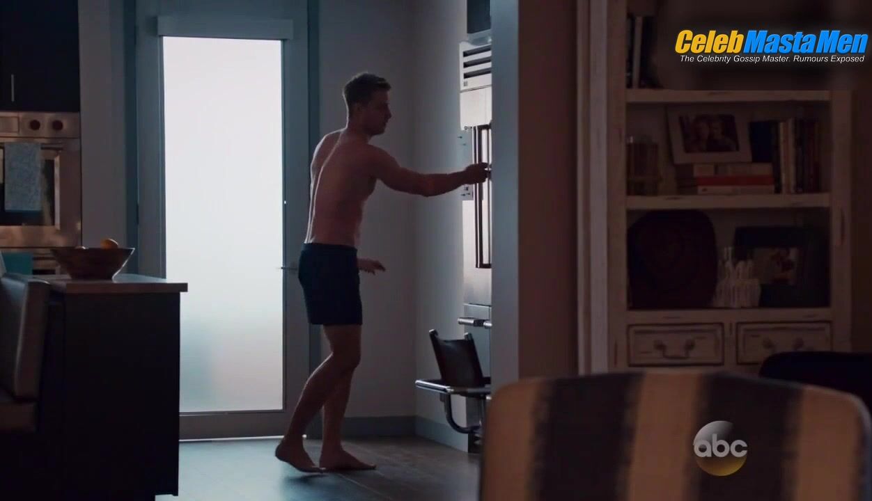 Justin Hartley Shirtless,underwear Scene From Mistresses - Photo 3 of 5 photo 4