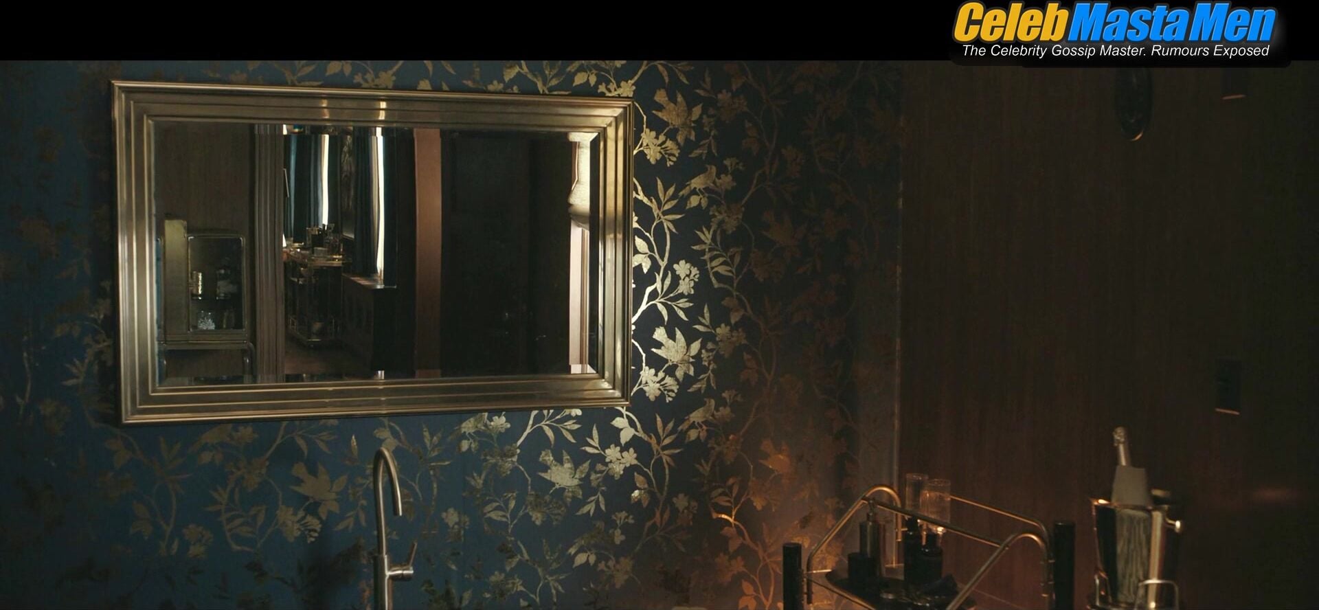 Jon Bernthal Shirtless And Bulge Scene In The Accountant2 - Photo 2 of 5