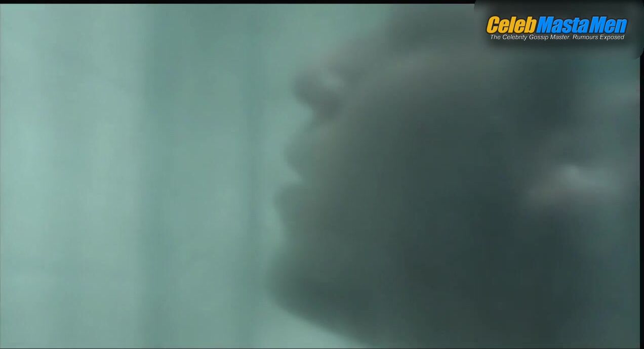 Hanno Koffler Shirtless, Sexy Scene From Free Fall - Photo 2 of 5