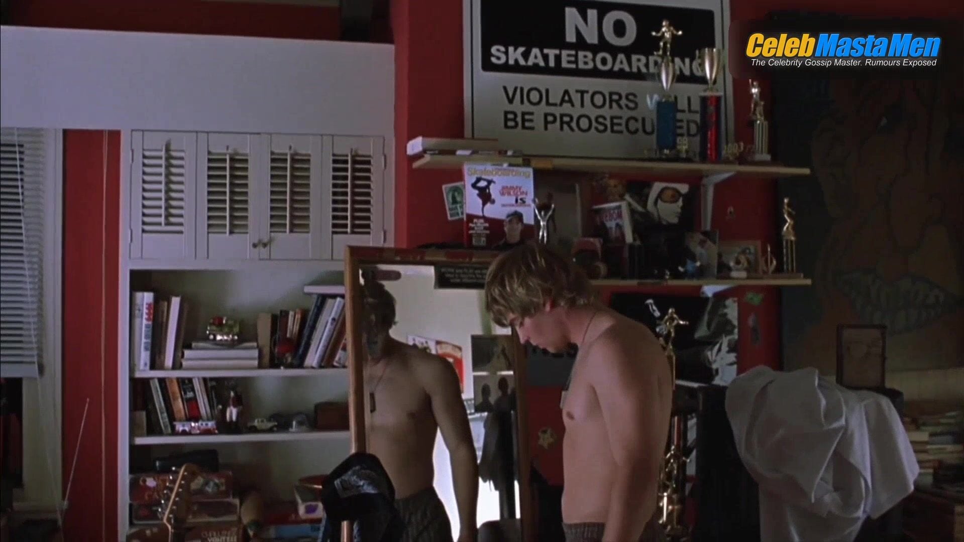 Mike Vogel ’s Shirtless, Underwear Scene From - Photo 2 of 5